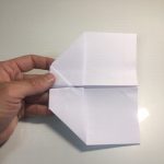 como hacer una avión de papel que vuele mucho fácil y sencillo paso a paso